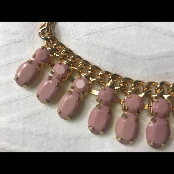 Jcrew inspired mauve/pink & gold plated necklace. - Picture 3 of 7